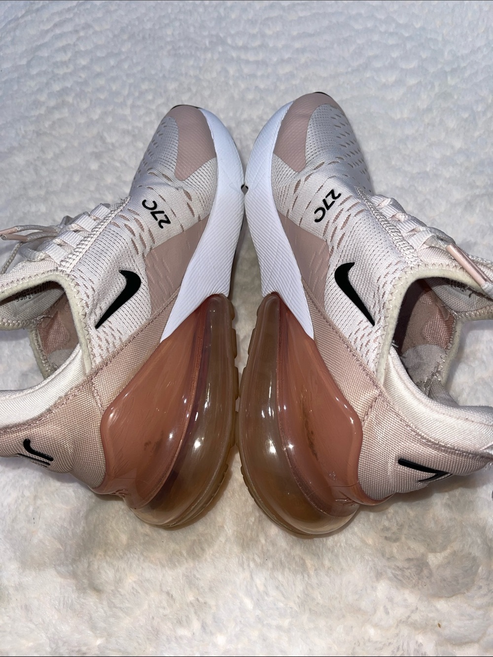 Nike Air270 Pale Pink and White Trainers - Picture 10 of 11